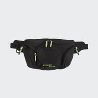 CLOUD7_ Die Gürteltasche AKTIV Black hat neongrüne Reißverschlüsse und eine "CLOUDY AZLV"-Stickerei auf der Vordertasche, die sich perfekt für das Hundetraining eignet, auf einem hellgrauen Hintergrund.