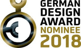 CLOUD7_ Logo des „German Design Award“-Nominierten 2018, bestehend aus einem stilisierten runden Emblem in Gold und Schwarz auf der linken Seite und einem markanten Schriftzug in Schwarz und Gold auf der rechten Seite.